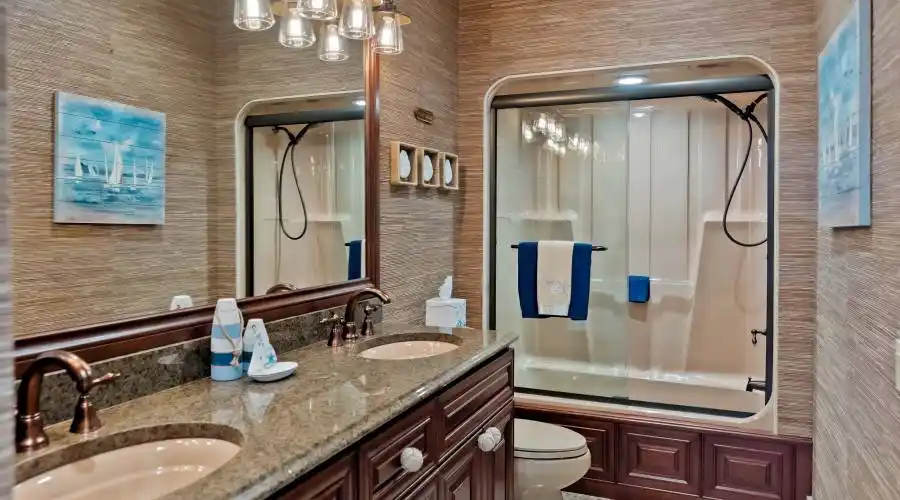 799 Freeling Dr, Sarasota, Florida 34242, United States, 4 Bedrooms Bedrooms, 14 Rooms Rooms,5 BathroomsBathrooms,Residential,For Sale,Vivre Le Reve,Freeling Dr,1184669
